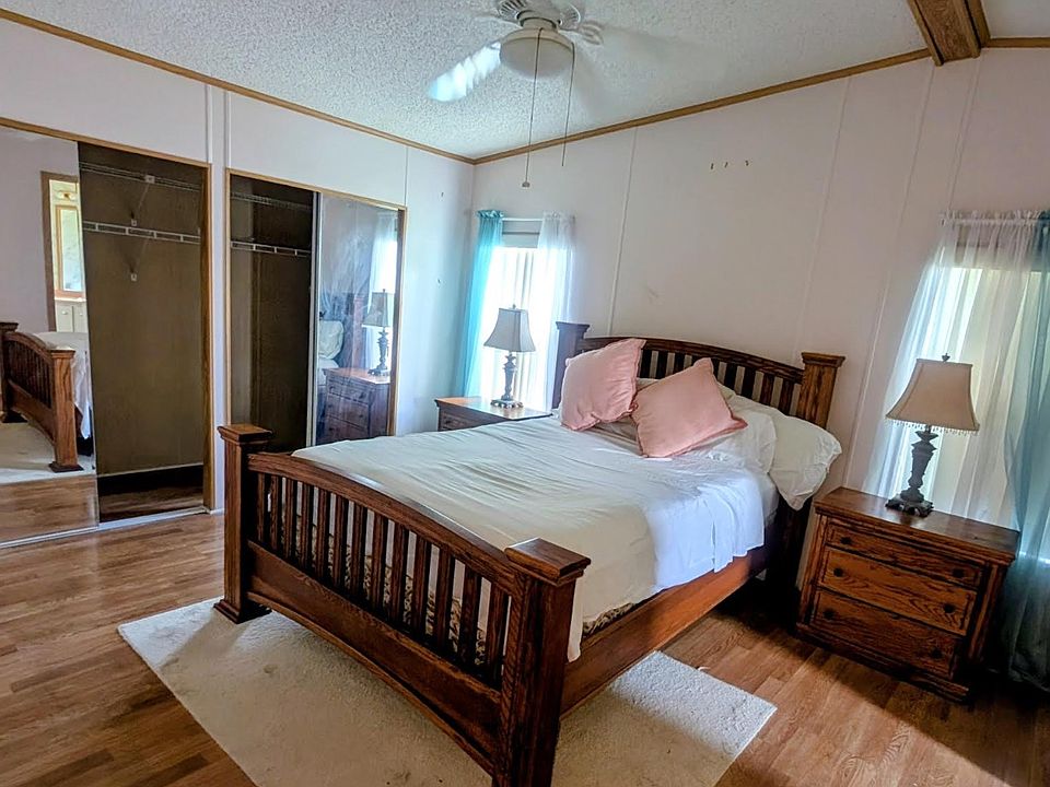 7th image of 1732 Sugar Pine Ave #233