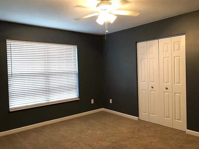 1010 Tanyard Springs Dr — Photo 18