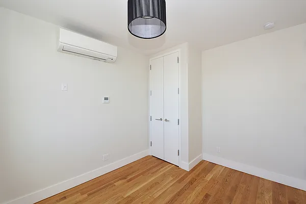 Rented by HCO NY | media 14