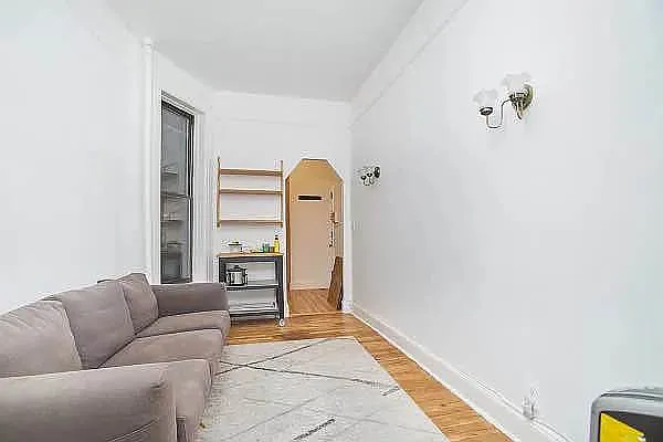 Rented by Living New York | media 9