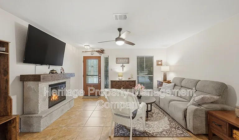 2909 Ashwood Rd — Photo 6
