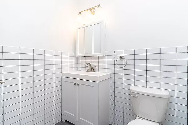 Rented by MySpaceNYC | media 30