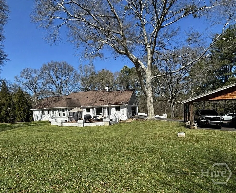 4 bed, 2.5 bath, 2883 sqft, $2,700 — Photo 2