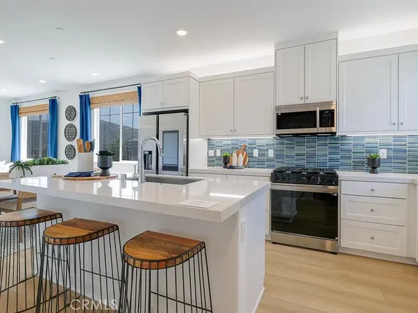 2201 Aneto Way, Santa Paula, CA 93060
