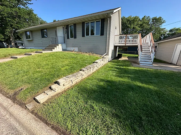 3057 Hampshire Ave S — Photo 30