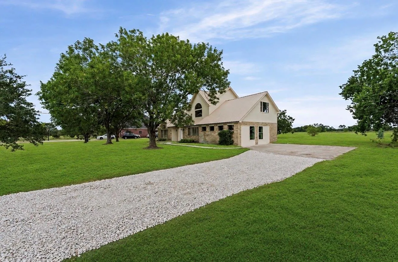 4 bed, 3.5 bath, 2906 sqft, $3,500 — Photo 4
