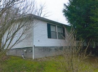5865 Millstone Rd, Apple Grove, WV 25502