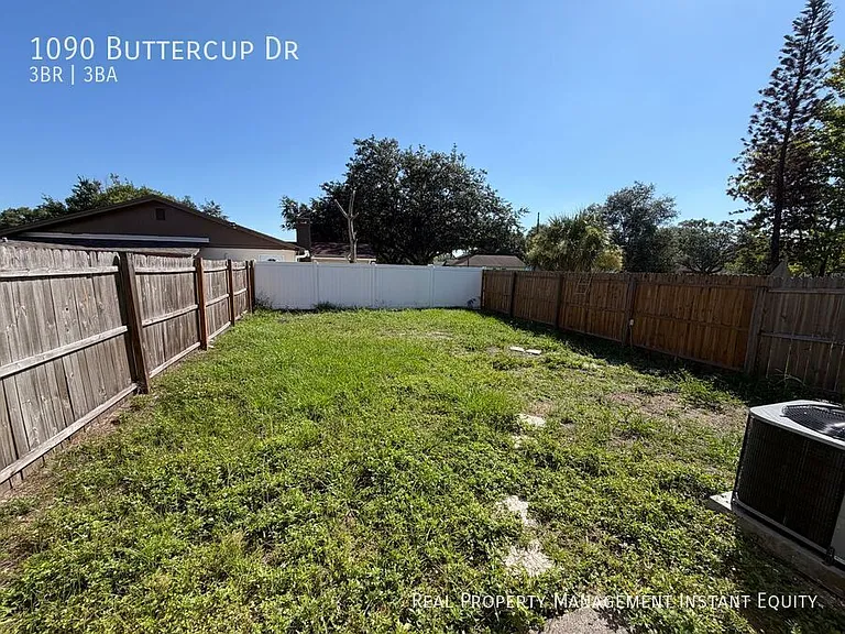 1090 Buttercup Dr — Photo 21