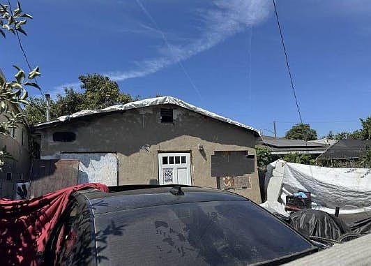 1st image of 13707 S Willowbrook Ave
