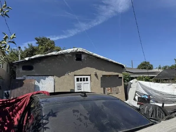 13707 S Willowbrook Ave, Compton, CA 90222