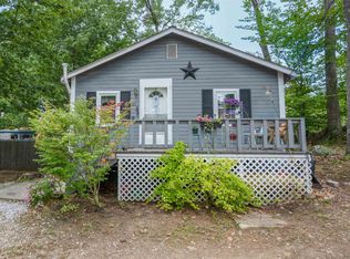 23 10th St, Kingston, NH 03848