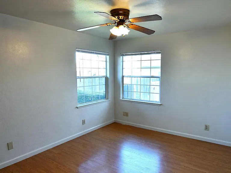 281 Sutter St — Photo 7
