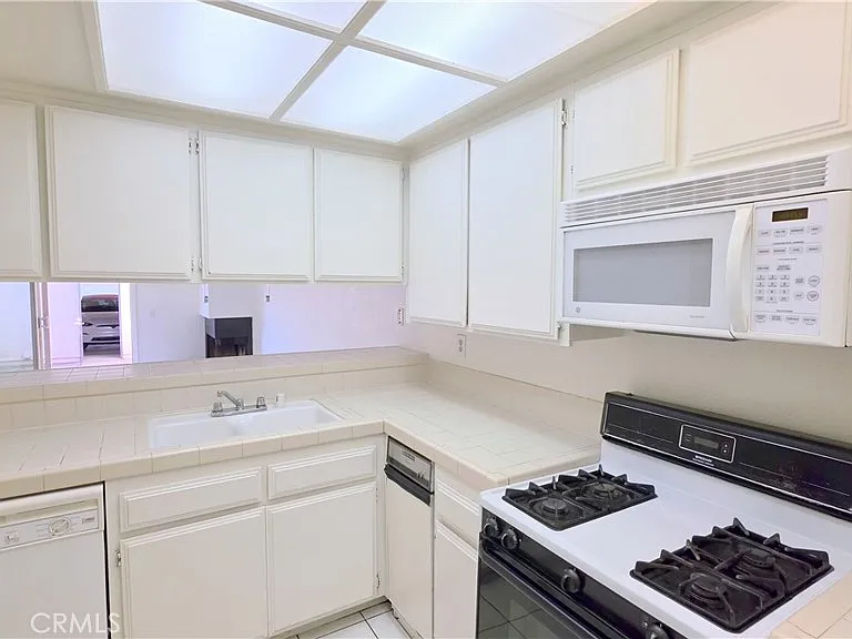 5213 Coventry Way — Photo 5