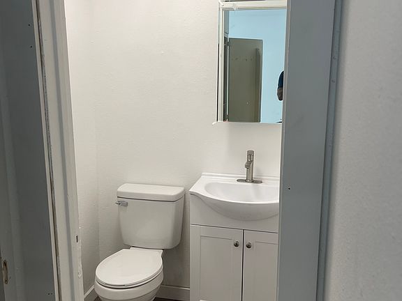 5th image of 1331 N San Gabriel Ave APT 1