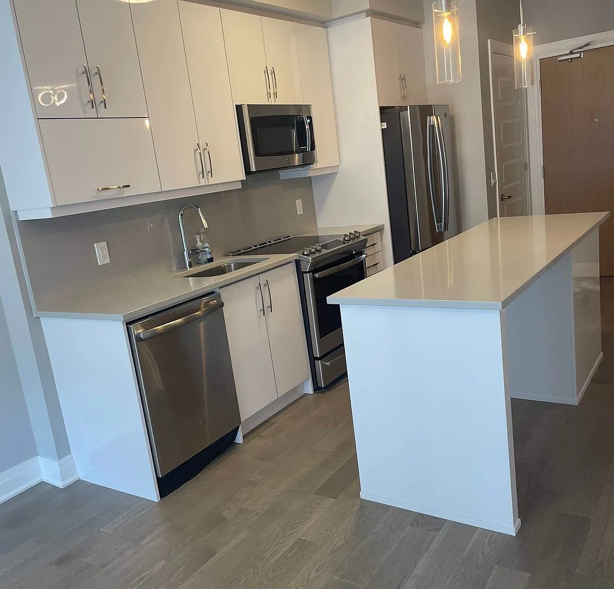 Bower Condo — Photo 3