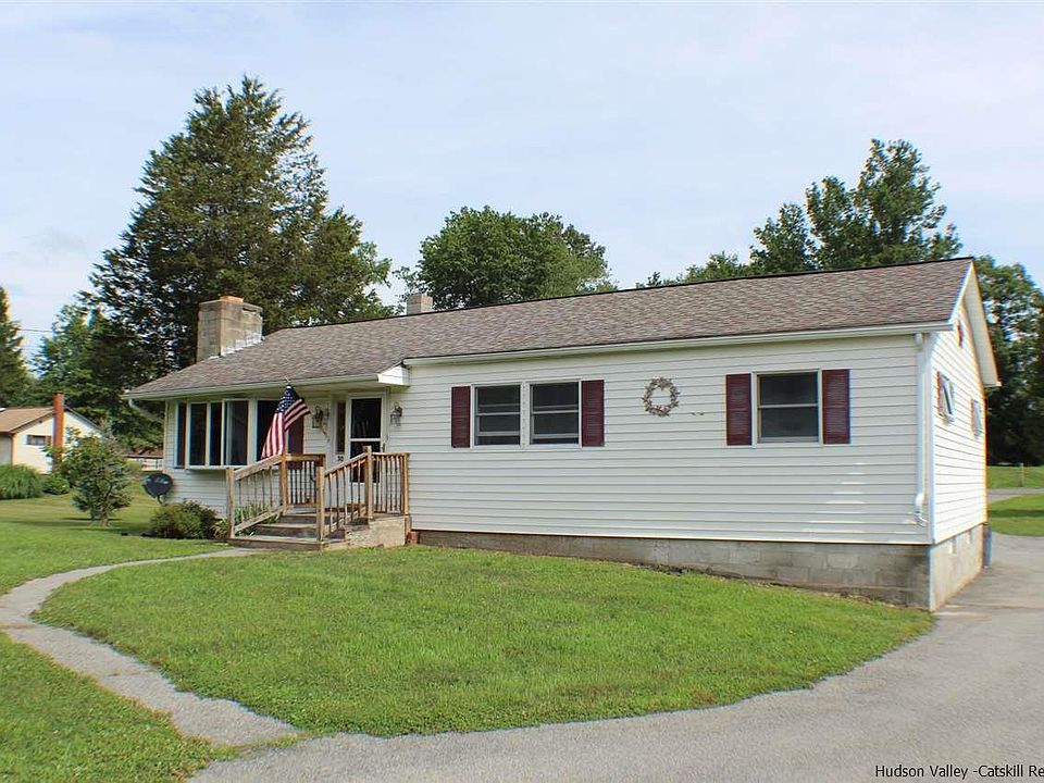 1st image of 30 Chase Rd