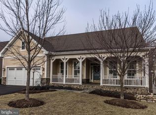 315 Grebe Dr, Lake Frederick, VA 22630