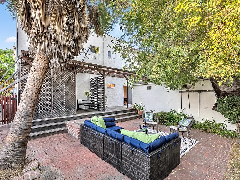 8700 Bonner Dr — Photo 28