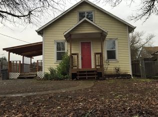 1325 SW Fairview Ave, Dallas, OR 97338