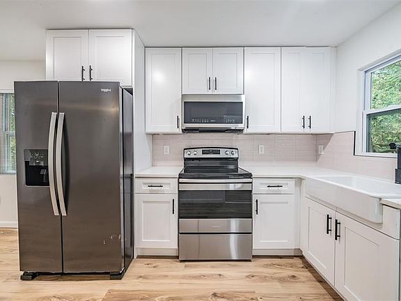 2nd image of 403 E Hugh St #2