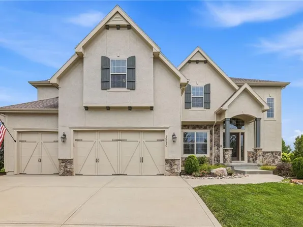 10030 Warwick St, Lenexa, KS 66220