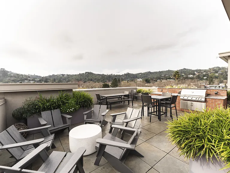 Second and B Street Apartments — Photo 46