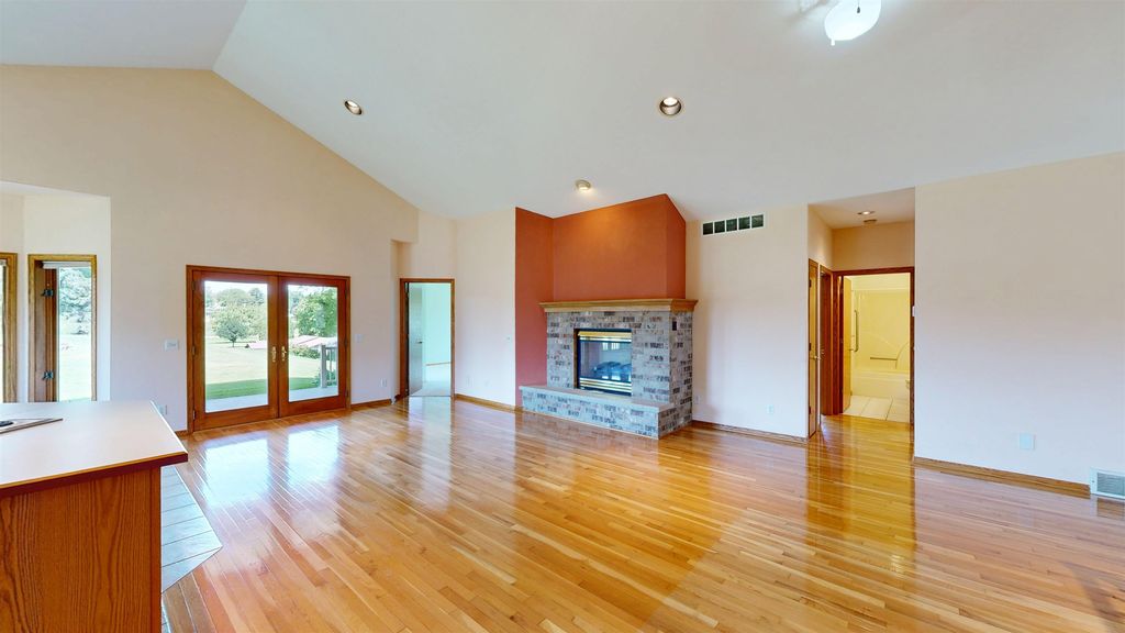 1710 Honey Creek Dr, Plain, WI - View 4