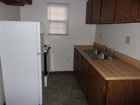 4th image of 553 New Haven Ct #553B