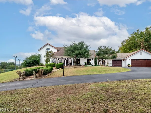 1805 N Wheeler Ave, Sallisaw, OK 74955