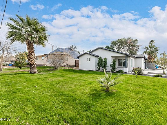 4th image of 4901 E VIRGINIA Avenue