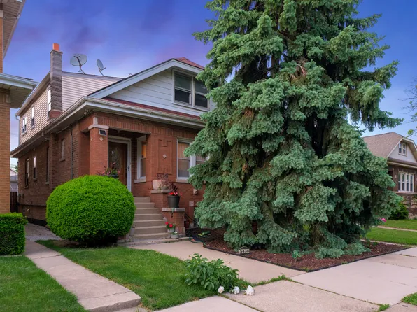 5438 W Melrose St, Chicago, IL 60641