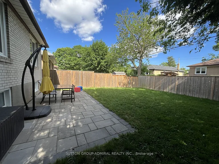 81 Searle Ave — Photo 39