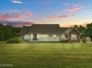 358 Westside Dr, Shepherdsville, KY 40165