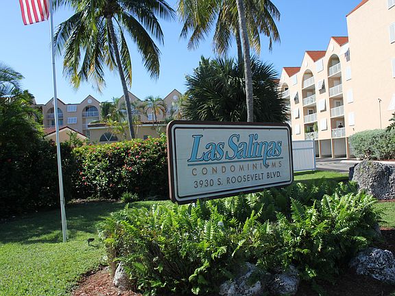 3rd image of 3930 S Roosevelt Blvd APT 211S