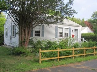 3 Toomey Ln, Rockport, MA 01966