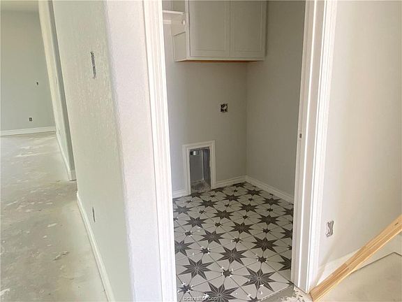 5th image of 6223 Southern Cross Dr