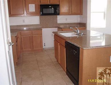 4th image of 62760 N Crescent St