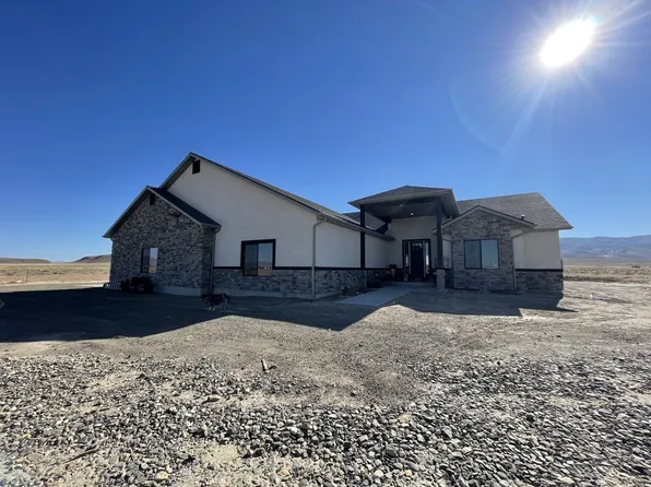 685 Desert Sage Dr, Battle Mountain, NV 89820