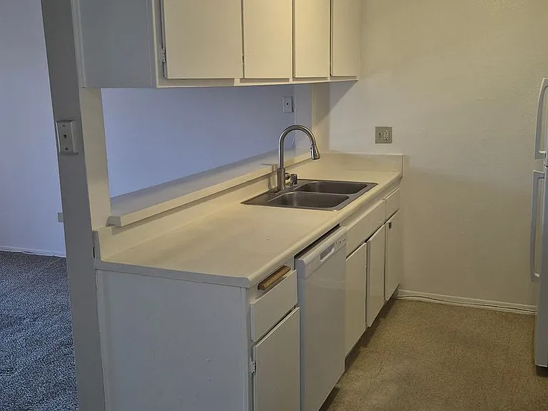 1130 W. San Bernardino Rd — Photo 9