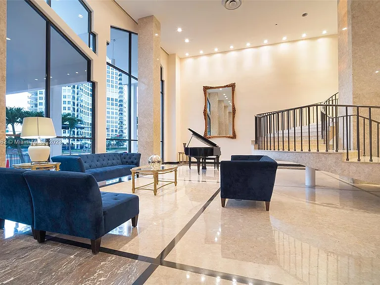 5601 Collins Ave #1405 — Photo 26