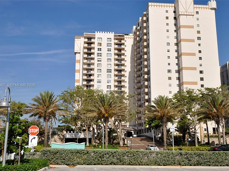 1865 S Ocean Dr #20H — Photo 6