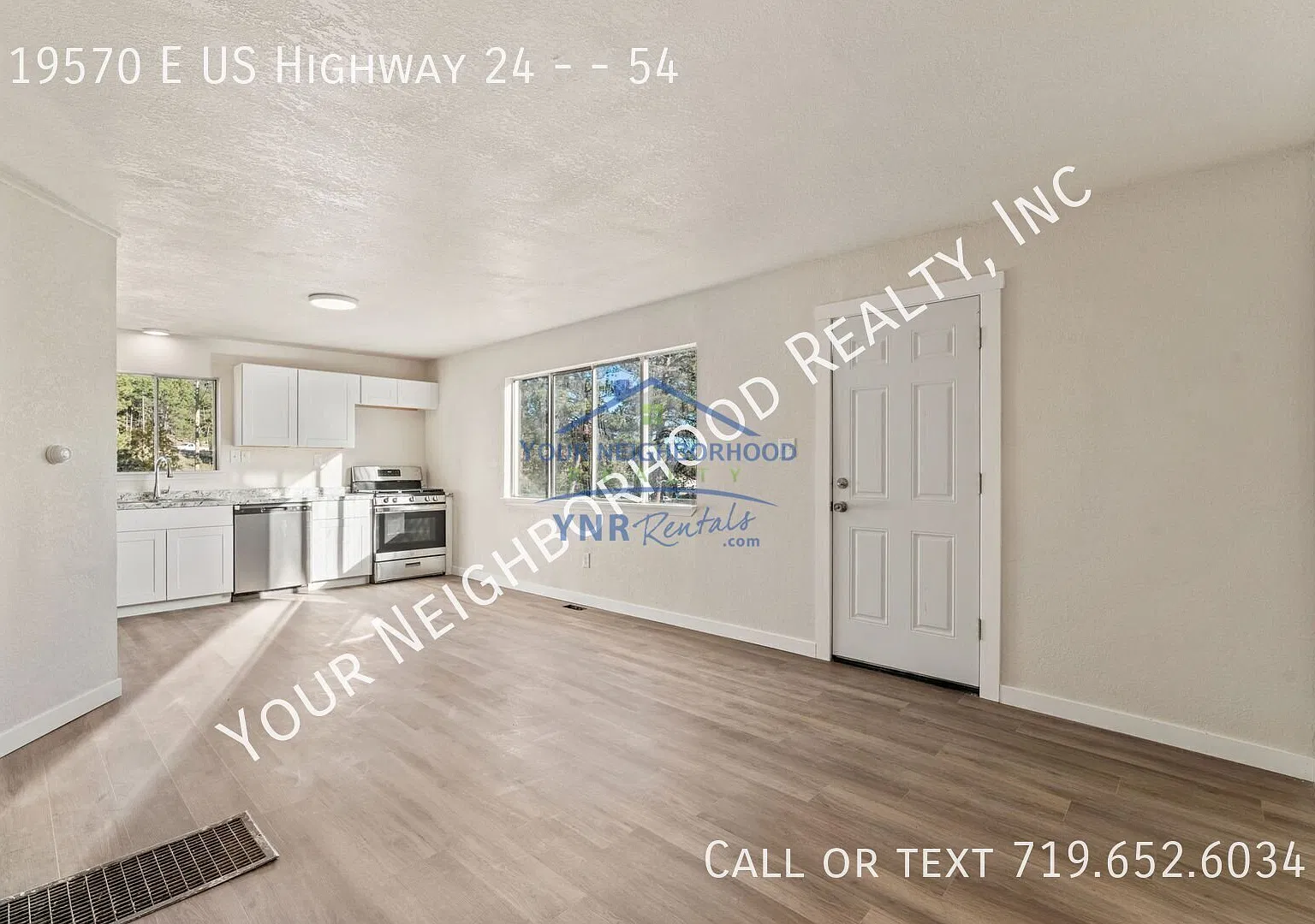 Newly Updated 2 Bed 1 Bath Apartment — Photo 4