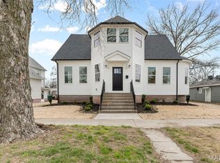 512 Broadway, Highland, IL 62249