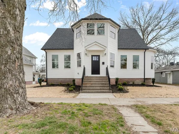 512 Broadway, Highland, IL 62249