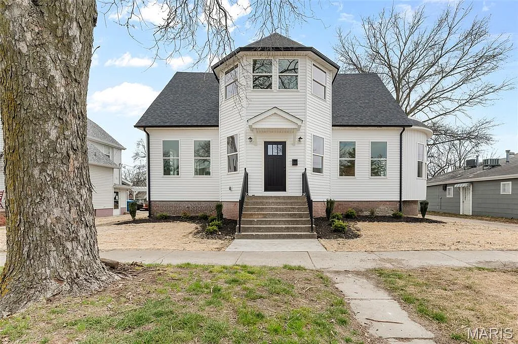 512 Broadway photo 1