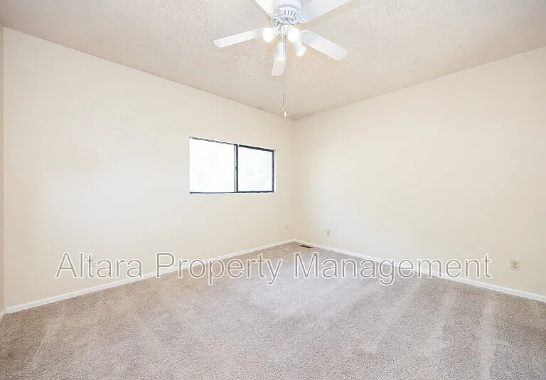 4210 Autumn Heights Dr #B — Photo 13