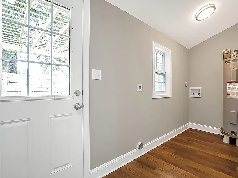 13 Pinehurst St — Photo 22