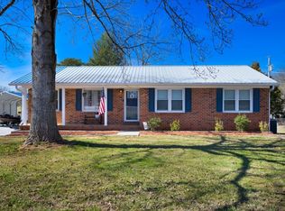 1995 Highland Rd, McMinnville, TN 37110
