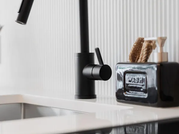 180 Morgan Street image 118 of 140