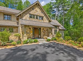 167 Runner Oak Ln, Cashiers, NC 28717